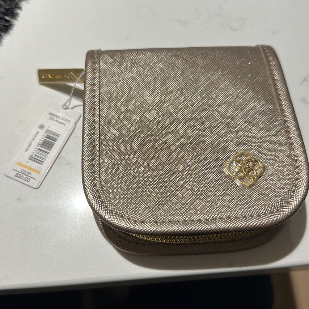 Kendra Scott travel jewelry pouch